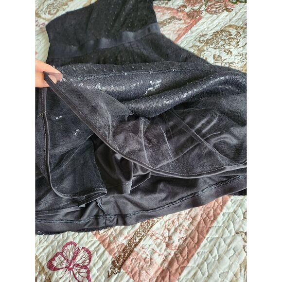 Express Sequin Dress Women's Black Mesh Overlay Sleeveless Side Zip Mini Size XS - Picture 10 of 11